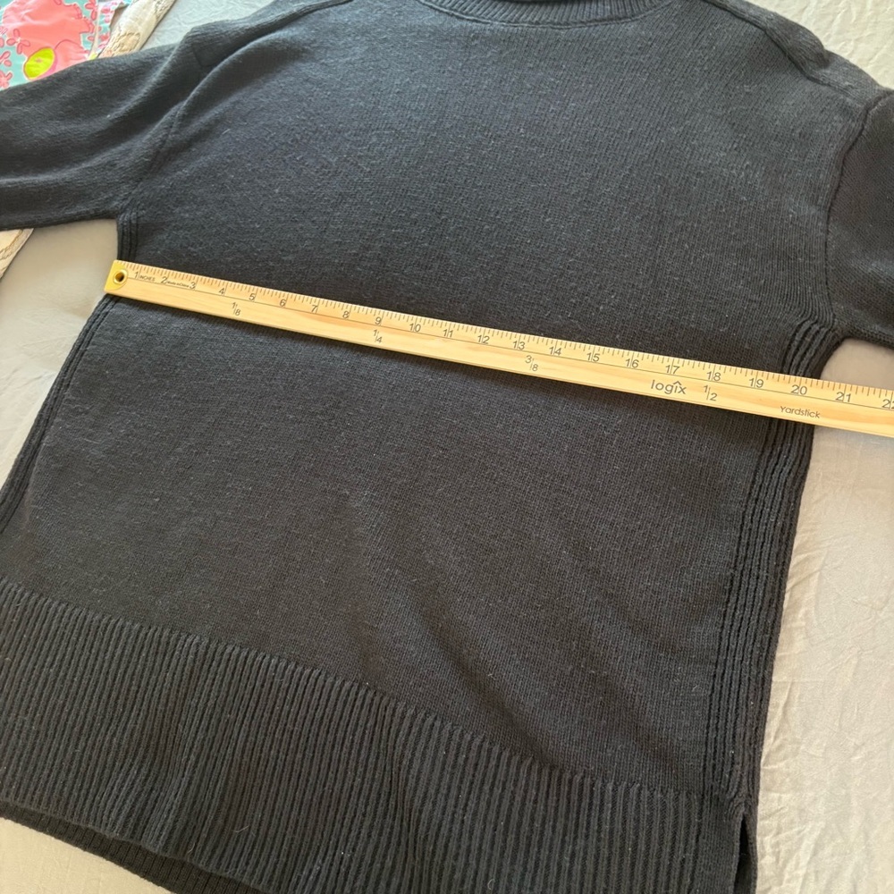 Talbots Drop Shoulder Turtleneck Sweater. Black. Size Medium. - Picture 13 of 13